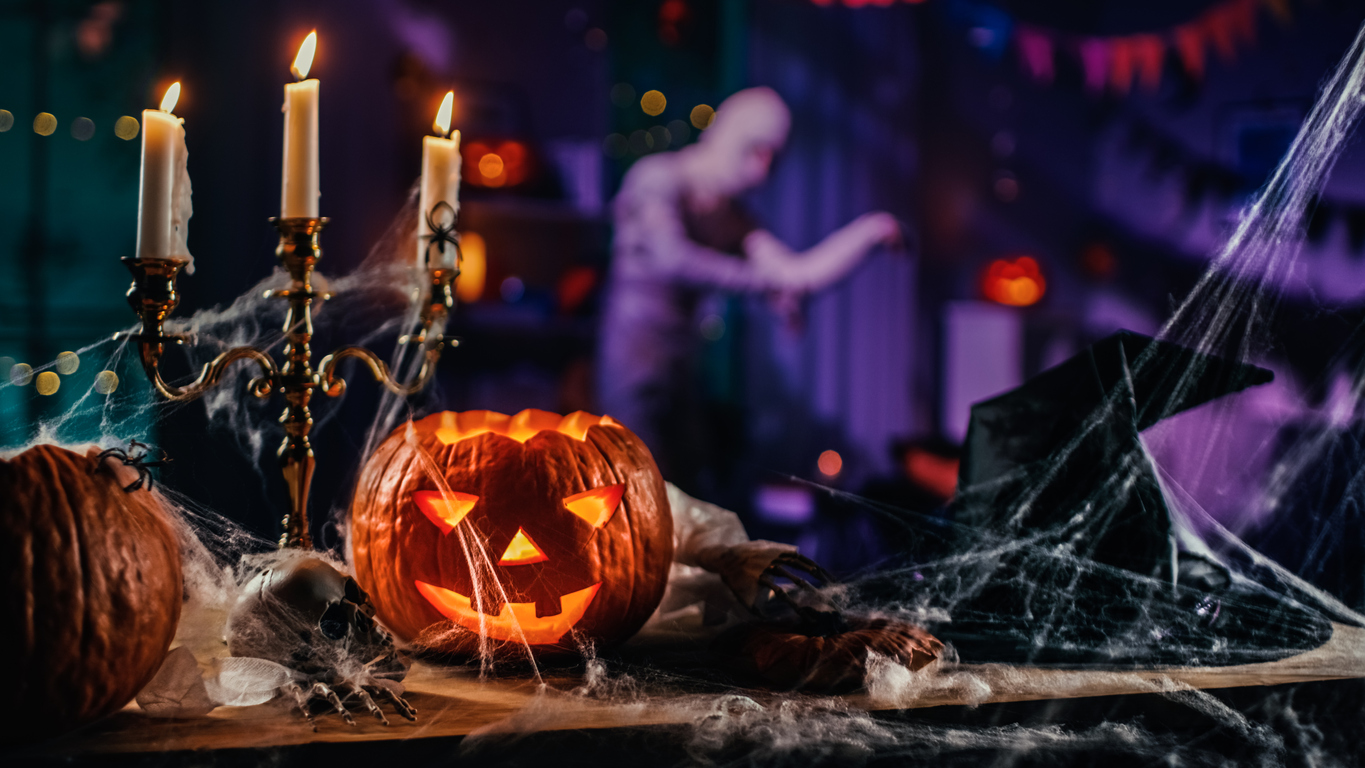 Halloween decorated picture